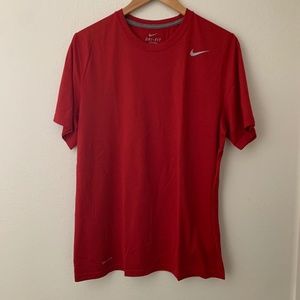 Nike Dri Fit - Size L - Red